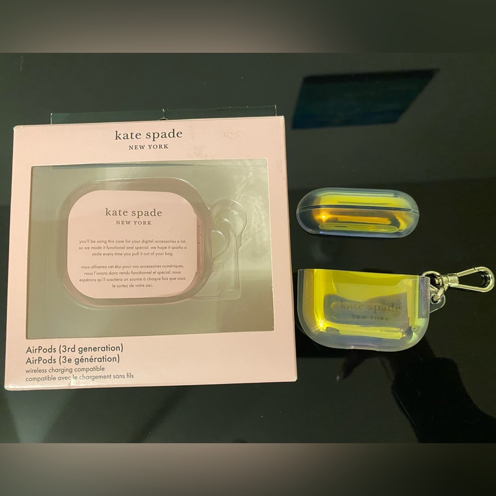 Kate Spade AirPods case